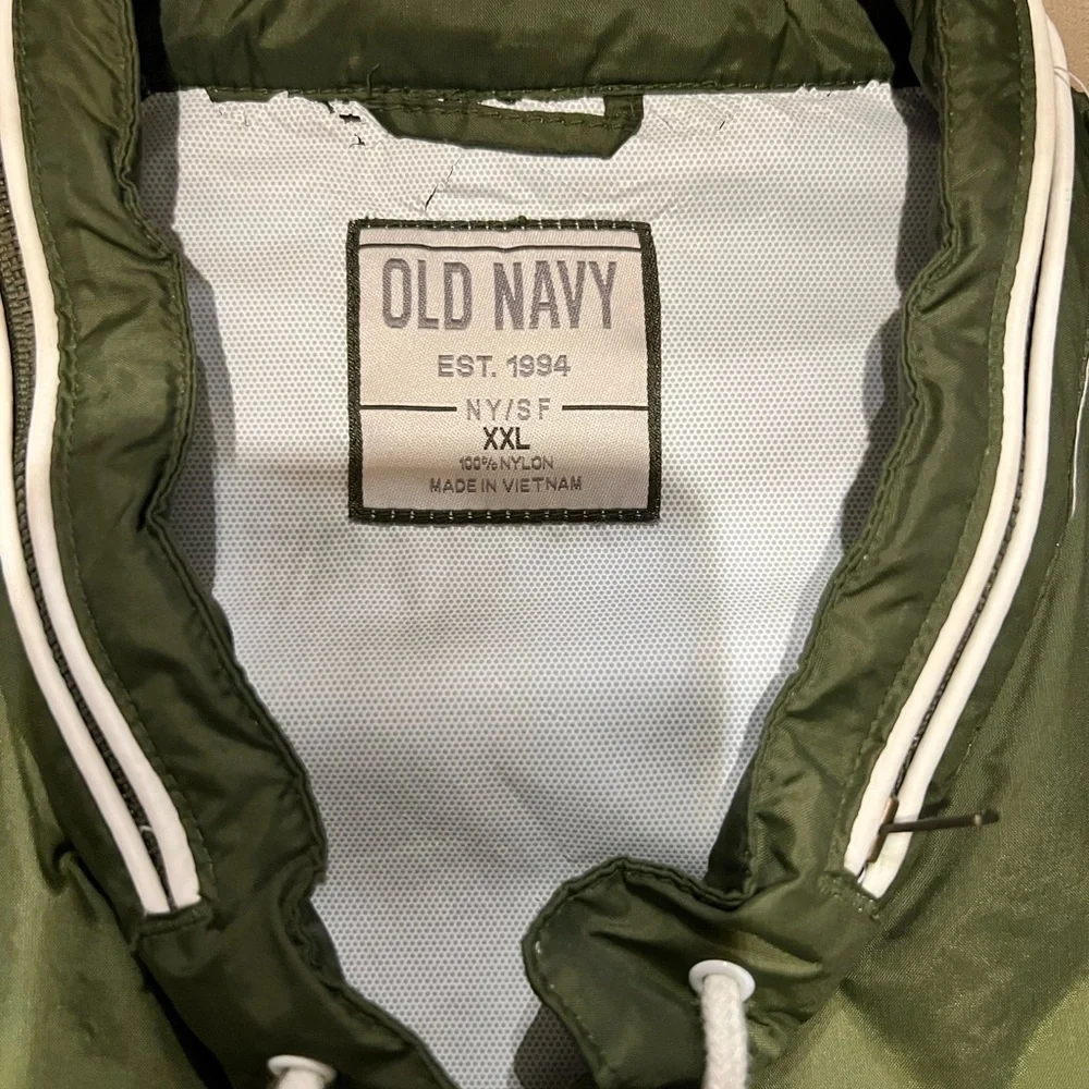 Old Navy Men's Olive Windbreaker
